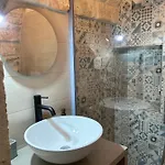 Dimora Grimaldi Bed & Breakfast 3*